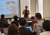 当院考案の耳つぼファスティング🄬のダイエットプログラムについて講習会の様子02